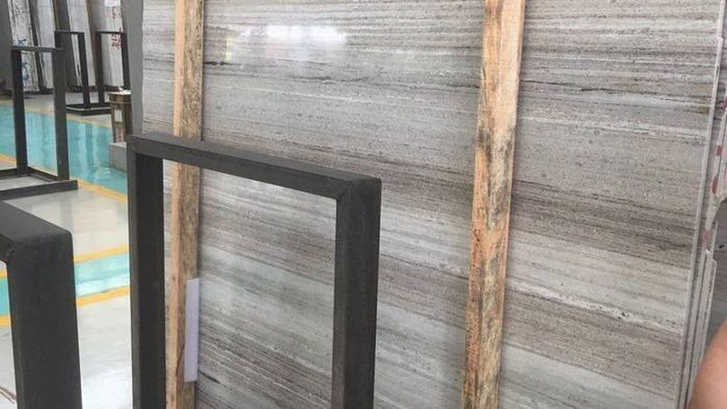 大理石茶几与实木茶几：材质之美与实用之辩